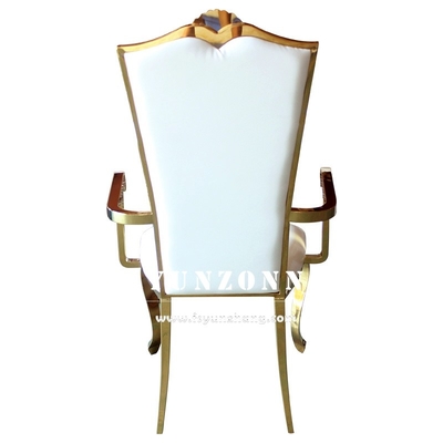Elegante sedia per banchetti nuziali con struttura in oro per ricevimenti ed eventi