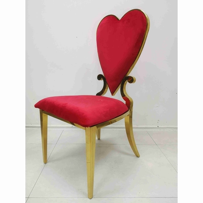La sedia rossa di banchetto di nozze del cuore della mazza riveste di pelle la mobilia della sala da pranzo del cuscino del velluto