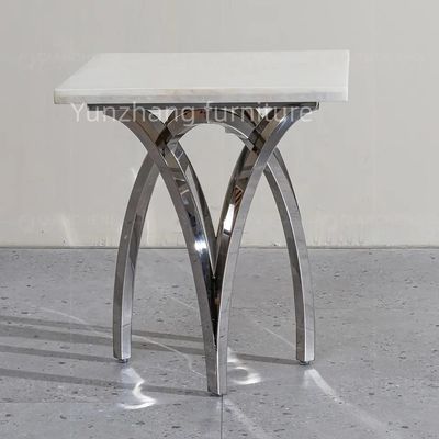 Buon prezzo Progettazione scura d'argento di senso di Sofa Side End Table Line della mobilia dell'hotel in linea
