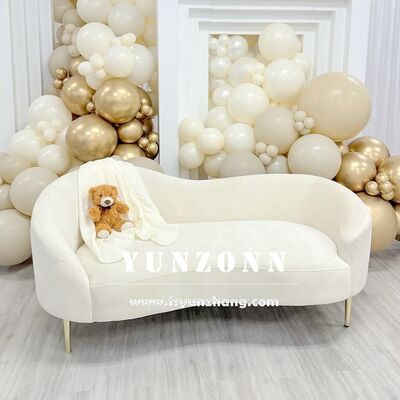 Prezzo buono Elegante divano minimalista in acciaio inossidabile per soggiorno d'hotel, stile moderno per uso bar, per coppie e matrimoni in linea