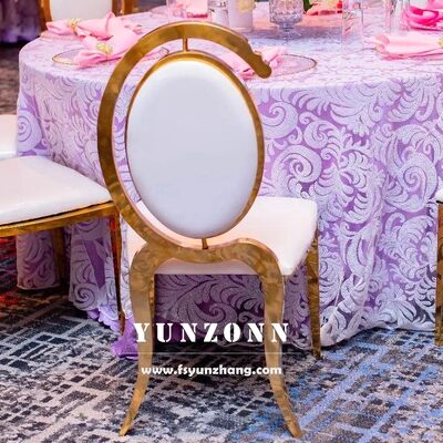 Prezzo buono Sedia da matrimonio dal design unico e nuovo per decorazioni di lusso Chaises Mariage De con gamba in acciaio inossidabile dorato e schienale ovale a forma di C in linea