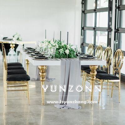 Prezzo buono Luxury MDF 12 posti oro metallo rettangolo banchetto tavolo da pranzo per alberghi elegante centro tavolo in linea