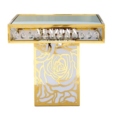 Prezzo buono Tavolo per torta in cristallo di vetro a specchio in acciaio inossidabile con base a rosa quadrata, prezzo di fabbrica per feste di matrimonio di lusso in linea